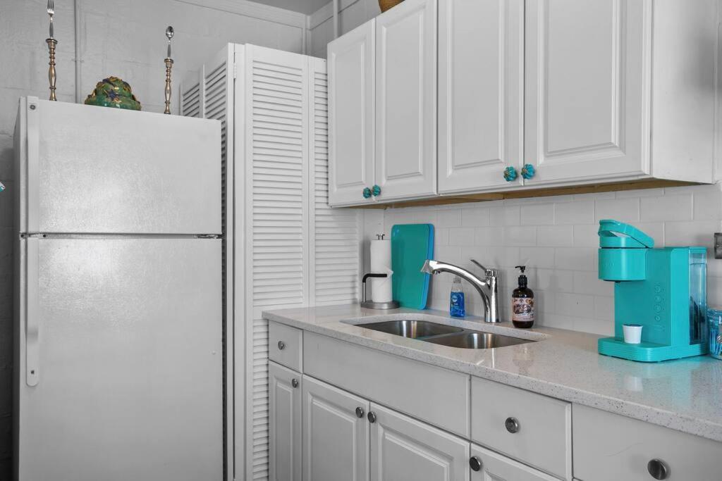 Вилла Mermaids Grotto Waterfront 1Br Apt With Bay View Тампа Экстерьер фото