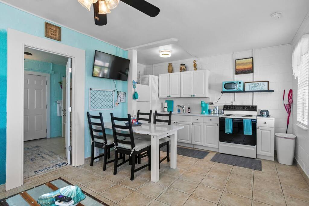 Вилла Mermaids Grotto Waterfront 1Br Apt With Bay View Тампа Экстерьер фото