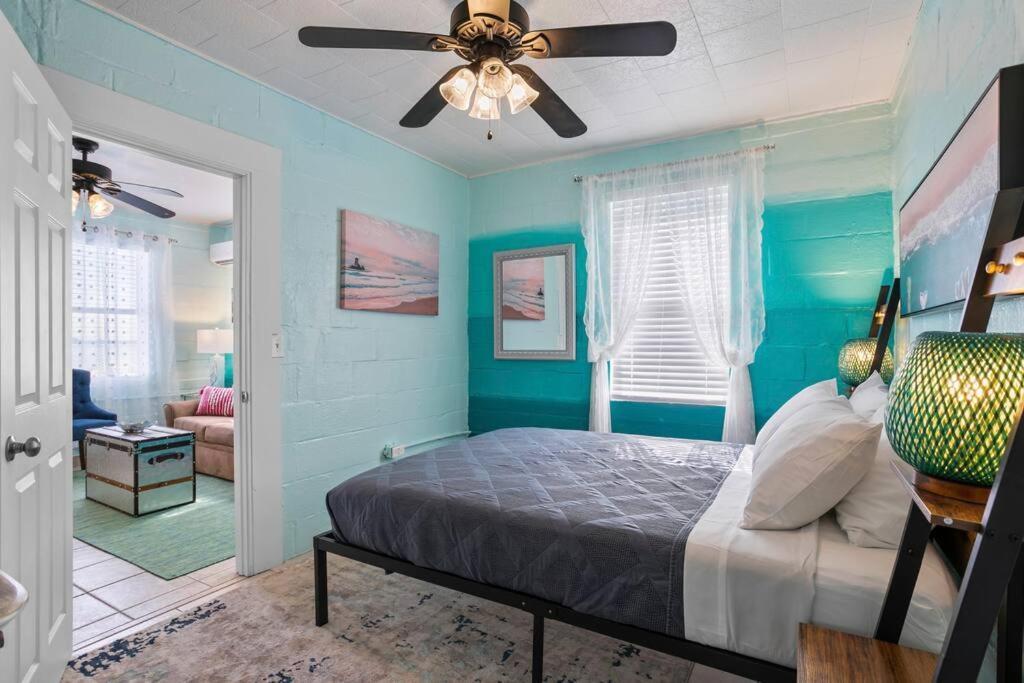 Вилла Mermaids Grotto Waterfront 1Br Apt With Bay View Тампа Экстерьер фото